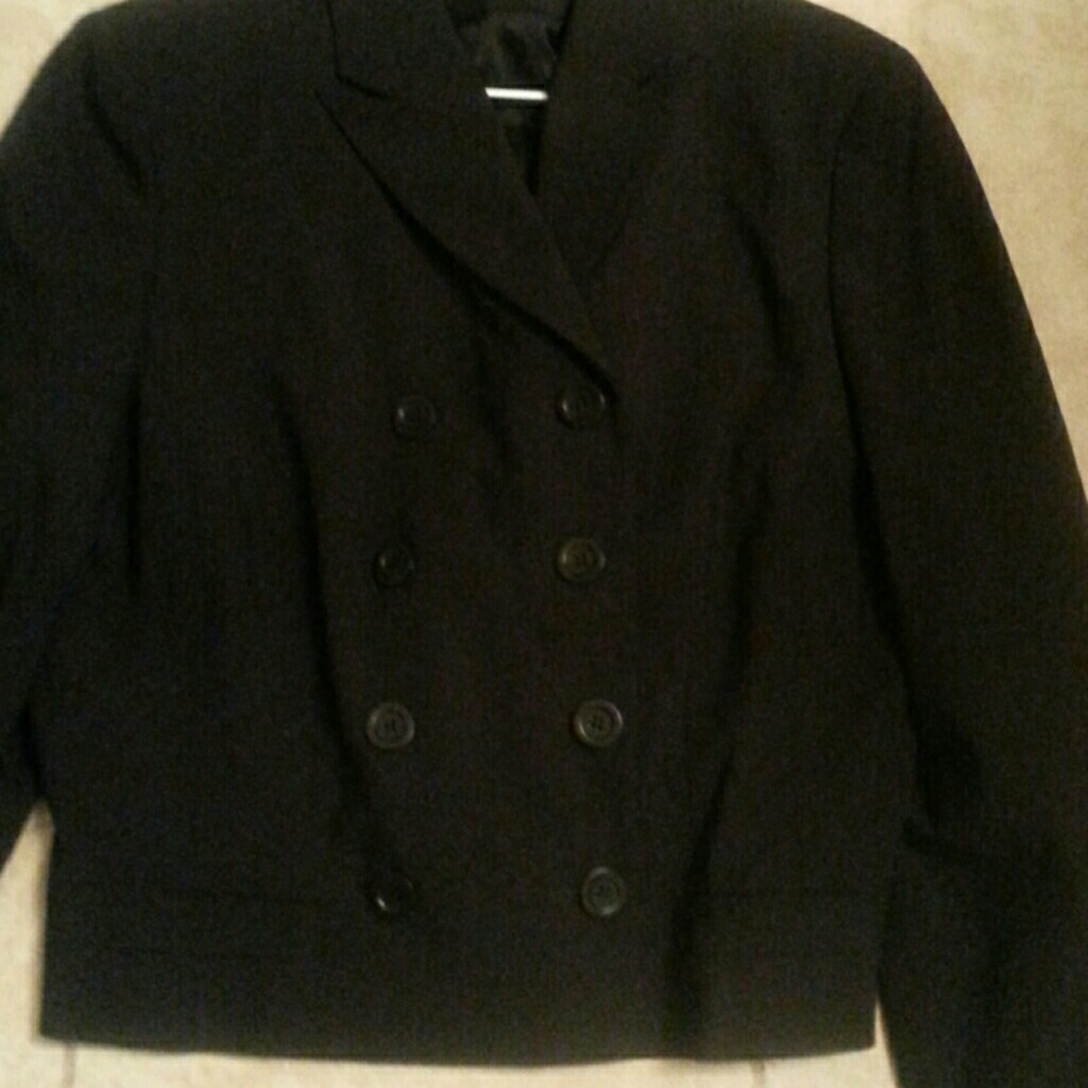 Blazer - Picture 2 of 3